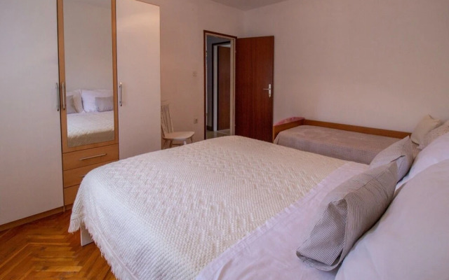 Zvone - Apartments With Terrace - A1