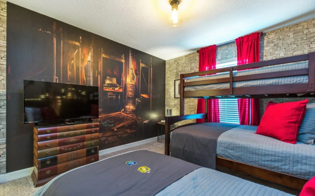 Stinger Villa 8941 Champiosn Gate