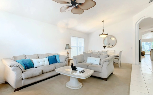 910 Seasons Blvd in Kissimmee, Kissimmee