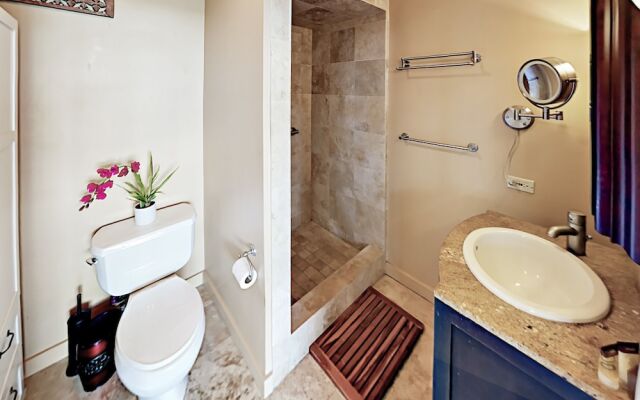 Waikiki Getaway - Studio Condo