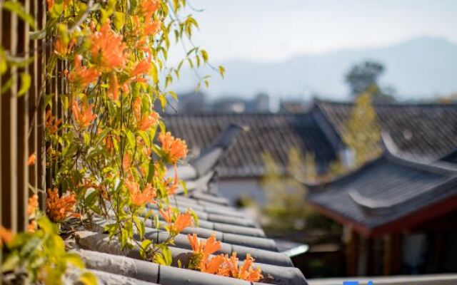 Tiancun Inn (Lijiang Shuhe Ancient Town)