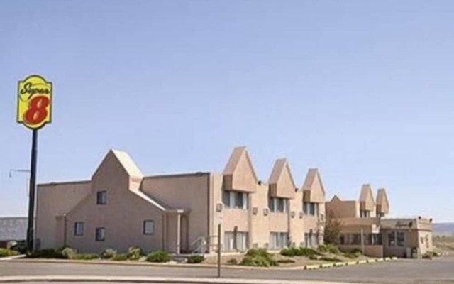 Super 8 Laramie