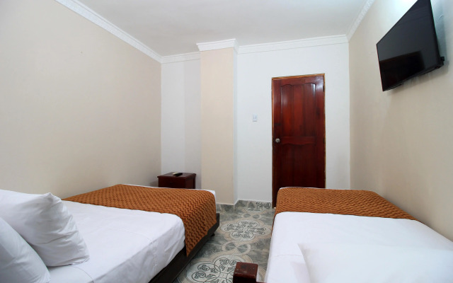 Hotel Rodadero Inn By GEH Suites
