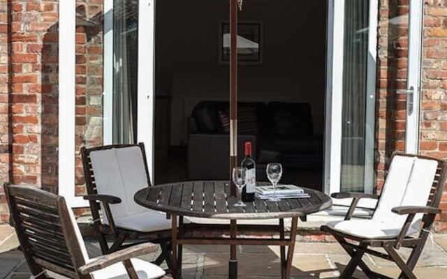 Winsall Court II