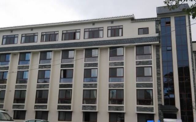 Huizhou Hotel