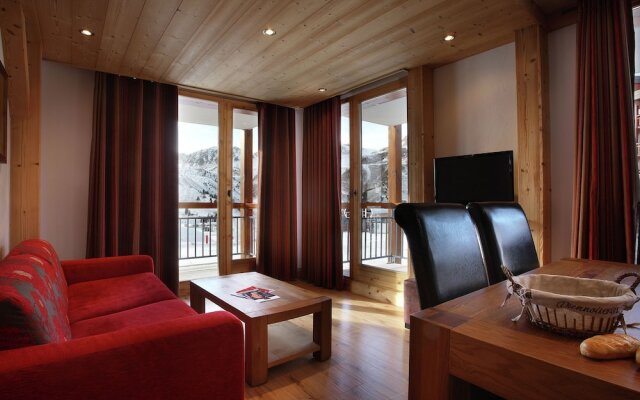 Modern Apartment Located in the Extensive Paradiski ski Area