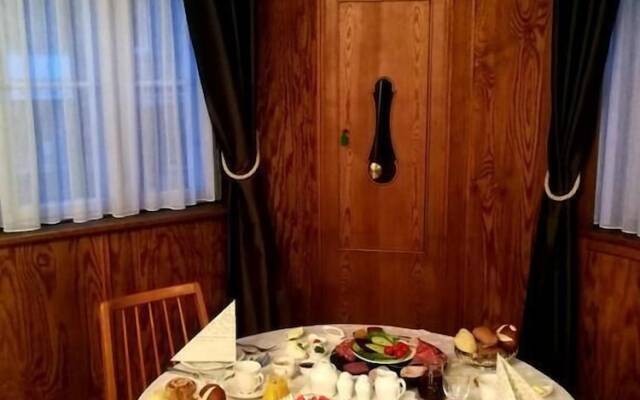 Hotel Adler