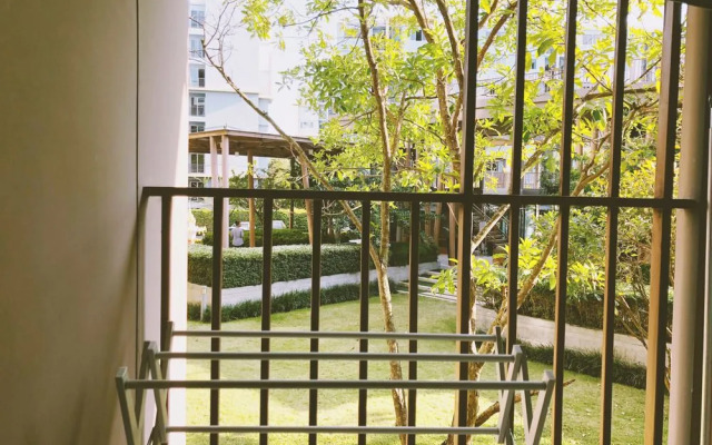 Dcondo Creek Design Room