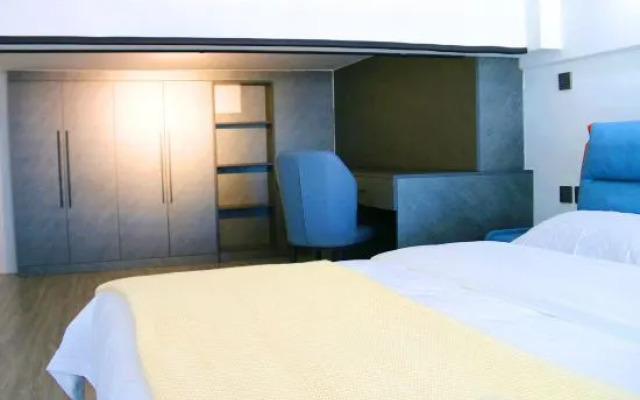 Duben Xiong Rizu Apartment