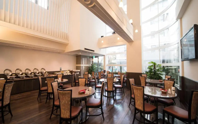 Hotel Claiton Esaka