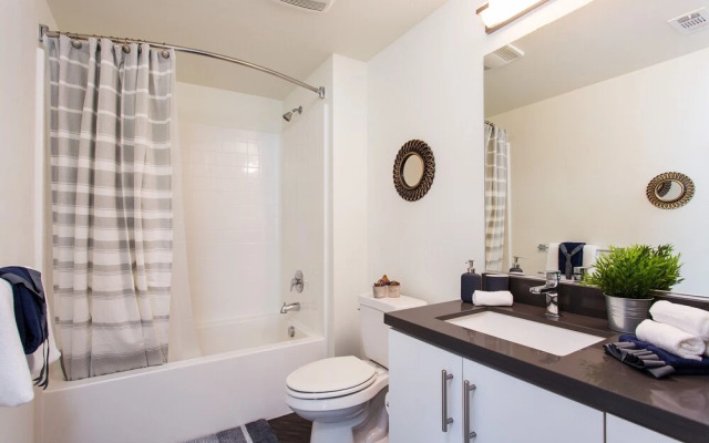 New Downtown LA Luxury Jr. Penthouse