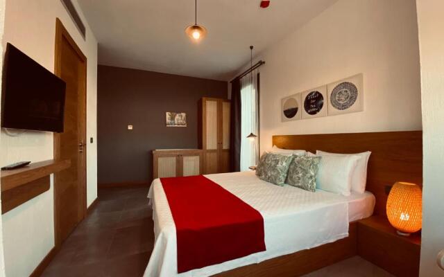 Yerli Otel Alacati