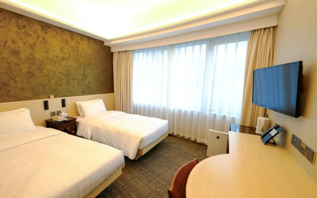South Pacific Hotel
