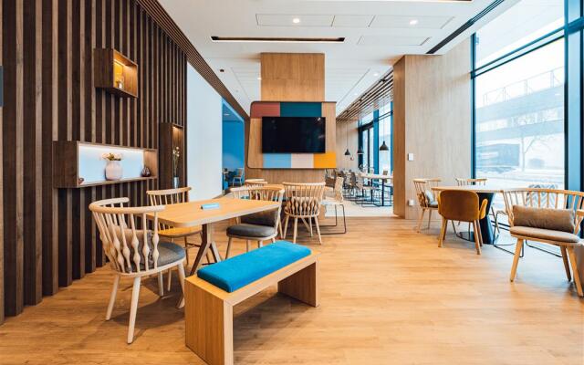 Hampton by Hilton Warsaw Reduta
