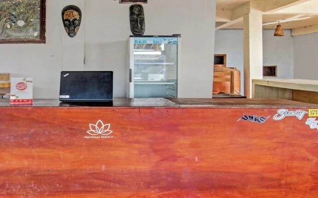 Capital O 92747 Ombak Cafe & Homestay