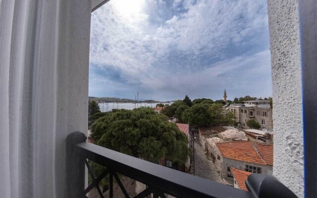 Foça Kybele Pension