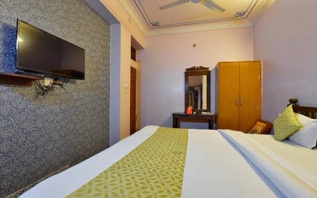 OYO Flagship 2421 Hotel The Ishani