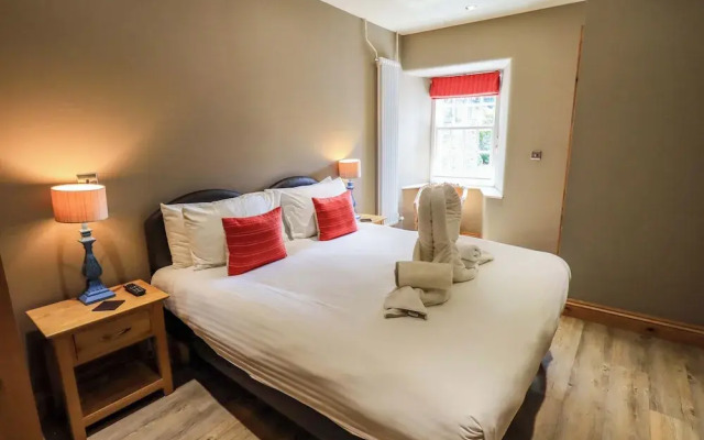 Abbots Reading Mews 1