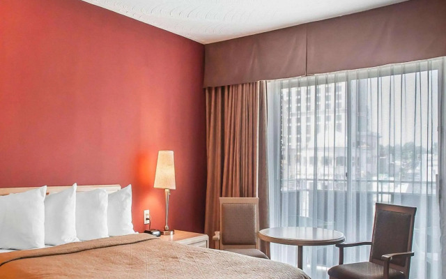 Quality Hotel Fallsview Cascade