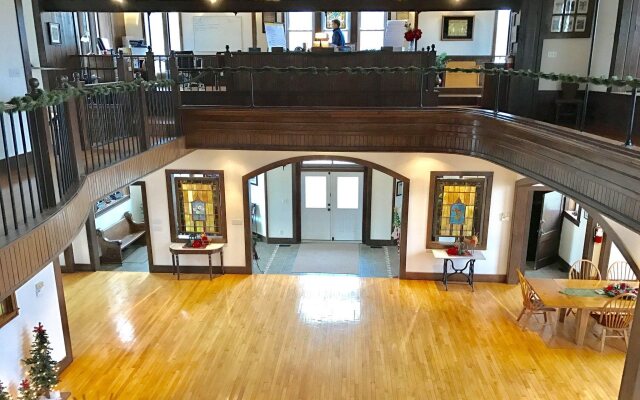 Mcgrady Inn - Bed And Breakfast