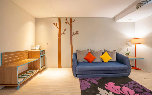 Grand Livio Kuta Hotel