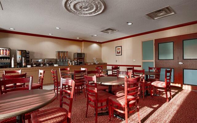 Best Western Plus Executive Inn