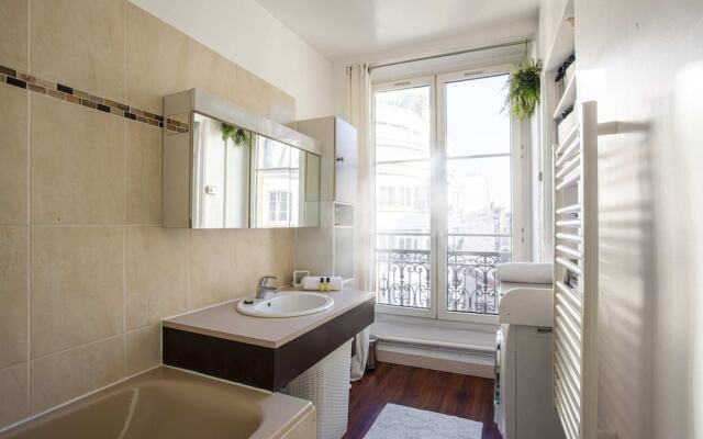 Super Cozy Home For Up To 4 Guests In Les Halles