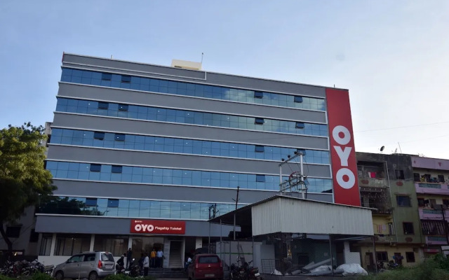 OYO Flagship 37731 Chakan