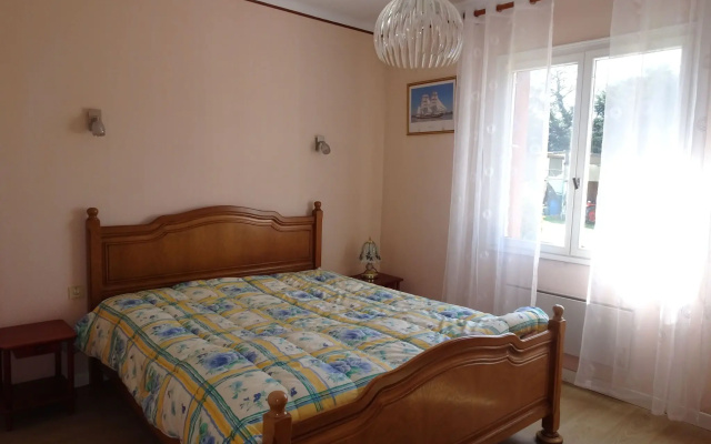 Classic Breton holiday home on the Pink Granite Coast