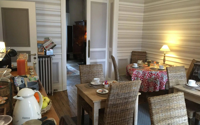 Hotel Val De Loire