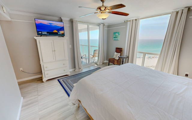 Shoreline Towers 1105 2 Bedroom Condo