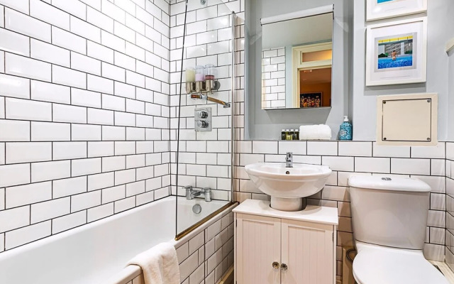 A Stylish Haven Near Portobello Road