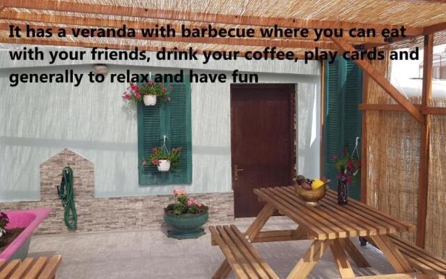 City's Center Lux. Apt.Up 4 persons and BBQ