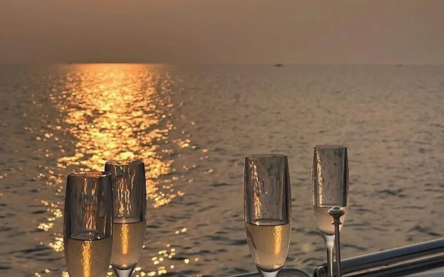 Vanda Beach Boutique Villa
