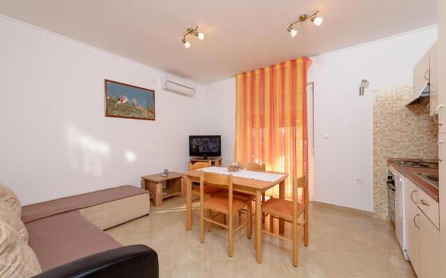 Apartmani PETRA