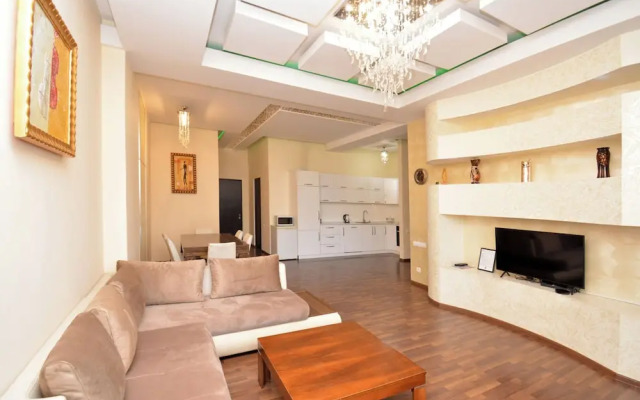 North Ave. Apartments by Luxe Group HH55