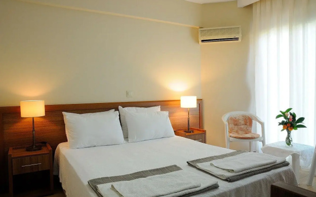 Crescent Hasirci Hotel