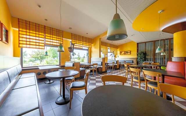 Axxe Hotel Dresdner Tor