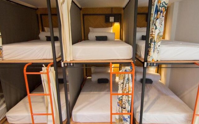 TAN Hostel x Cafe - Adults Only