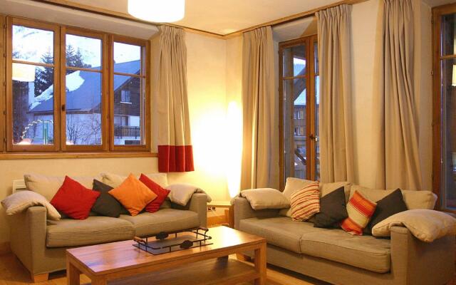 Luxury apartment with balcony in beautiful Les Deux Alpes