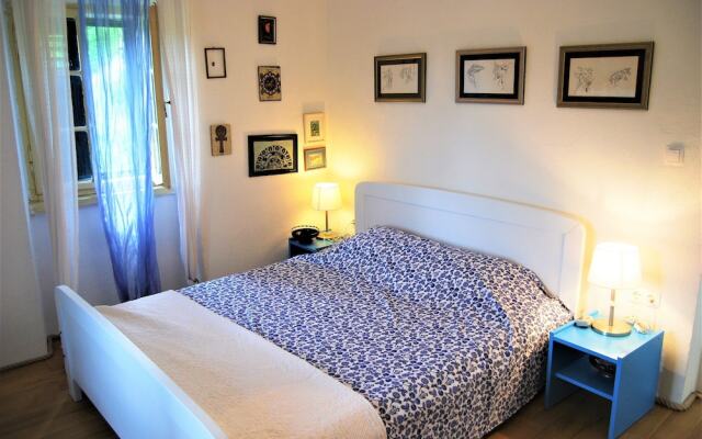 Detached House Miketa