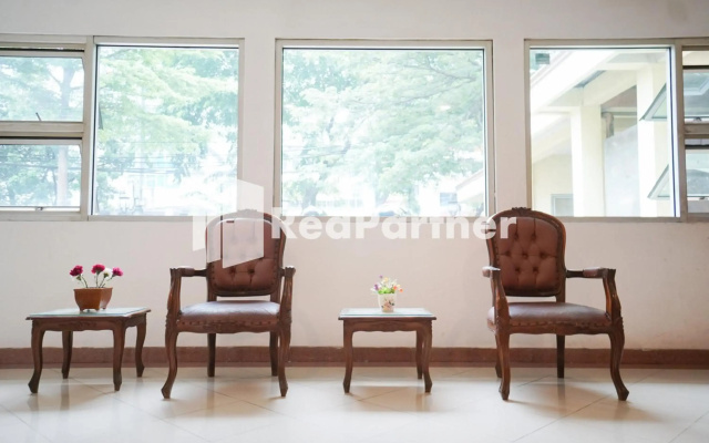 OYO 90853 Hotel Borobudur Kemayoran Syariah