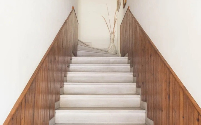 Classic Central Athinian Apartment