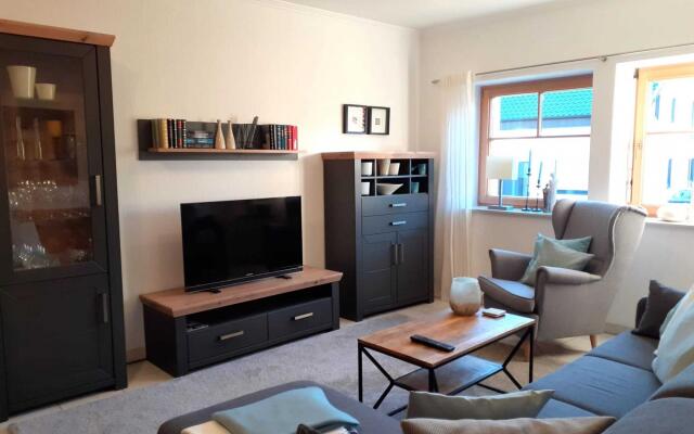 Pretty holiday apartment with an idyllic garden in Daun