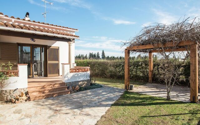Holiday House With Private Pool for 4 People in Sant Pere Pescador