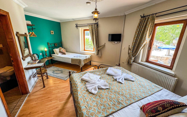 Nomads Cave Hotel & Rooftop