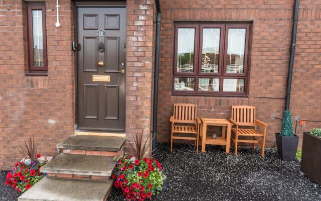 Hamilton Executive Apartment