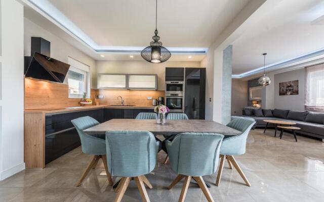 Luxury Apartments Marija