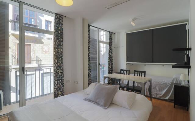 Open Plan Studio in Carreteria