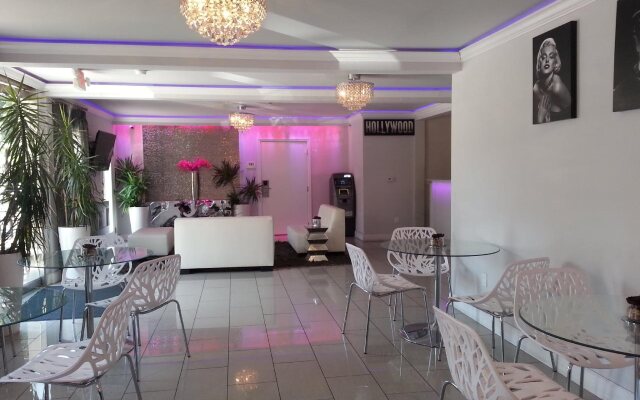 Hollywood VIP Hotel